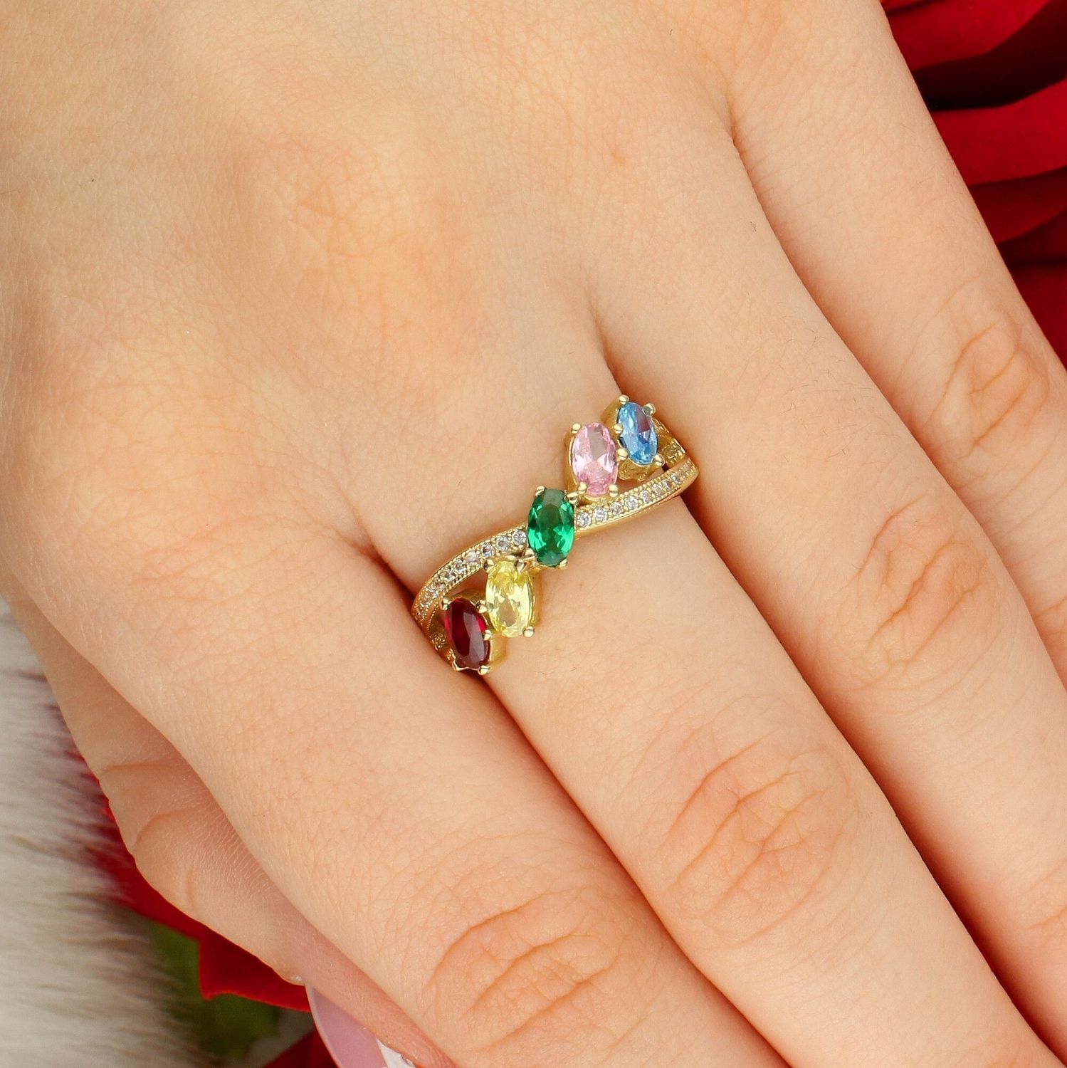 Złoty Pierścionek Damski 375 – Kolorowe Cyrkonie, Rozmiar 18.jpg